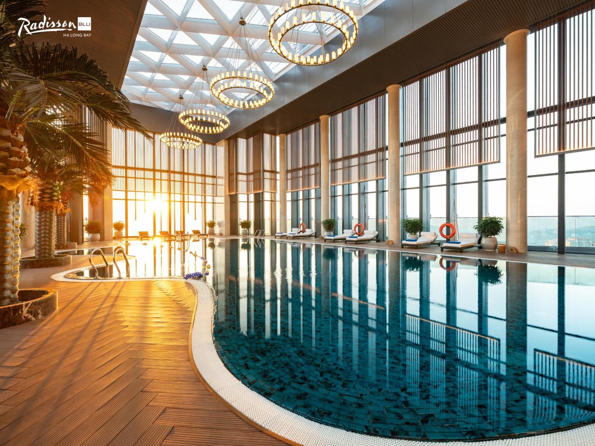 Готель Radisson Blu Ha Long Bay Екстер'єр фото