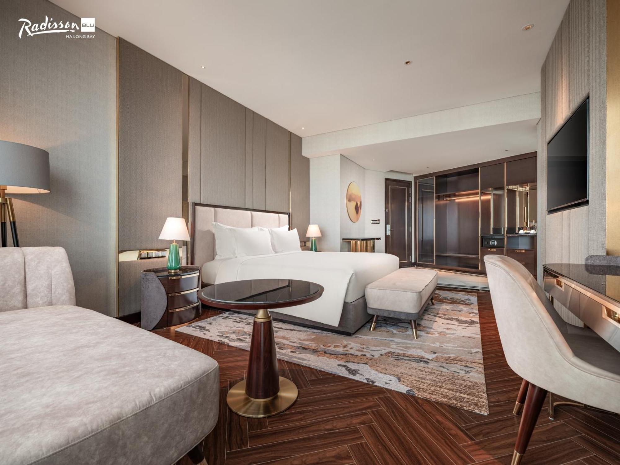 Готель Radisson Blu Ha Long Bay Екстер'єр фото