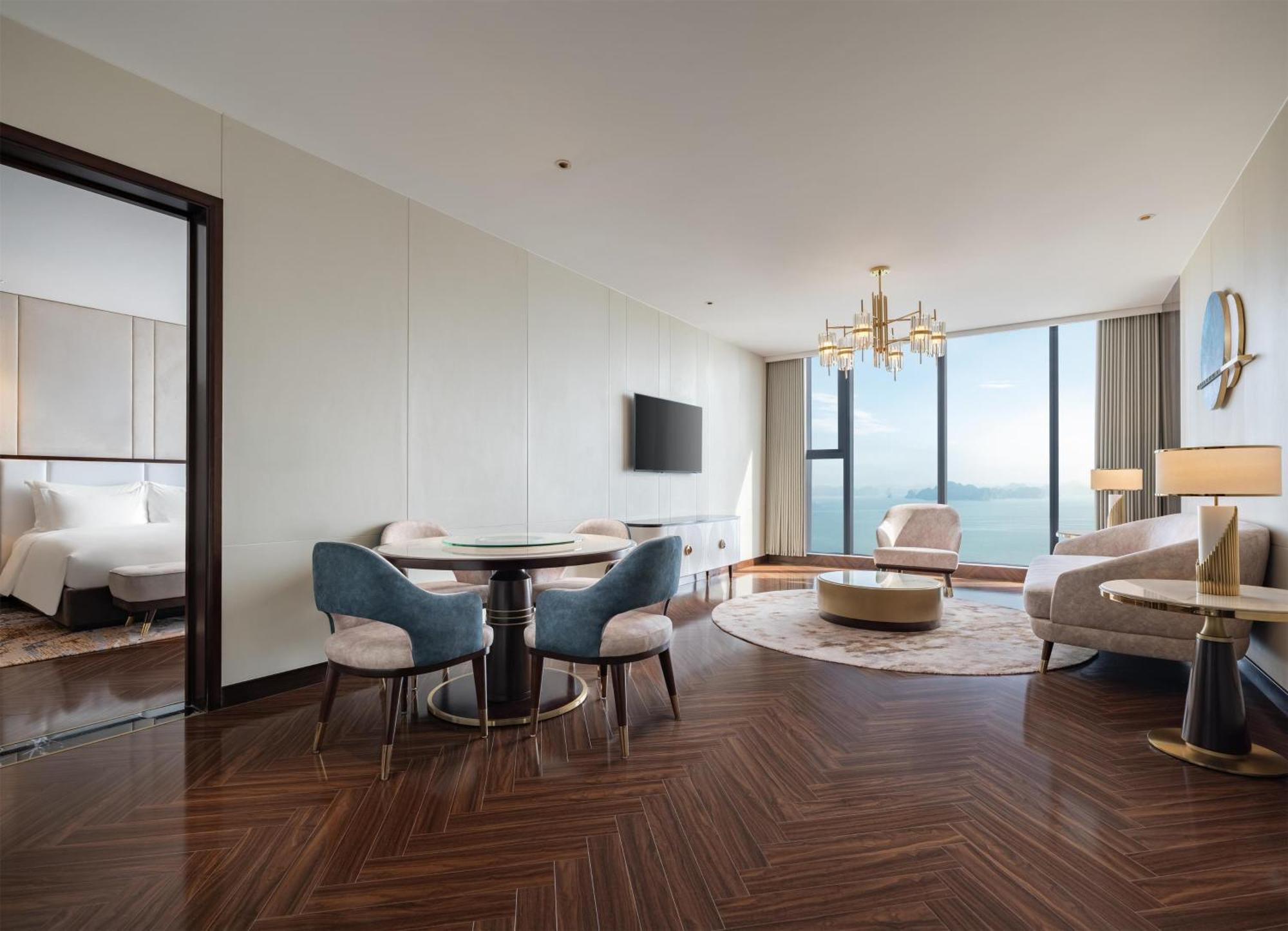 Готель Radisson Blu Ha Long Bay Екстер'єр фото